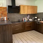 بيت للعطل Borow Prusice